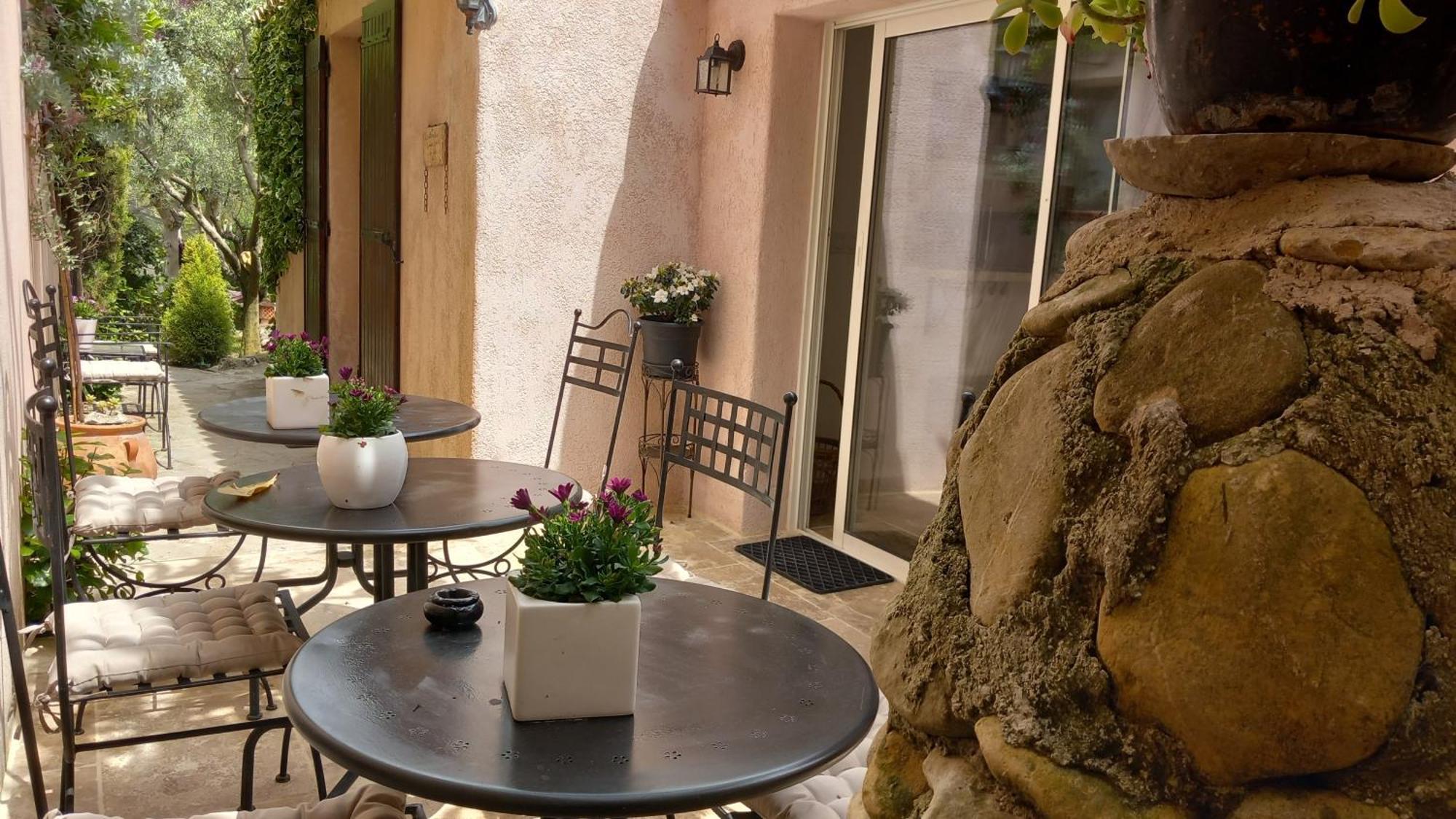 La Sapiniere -Chambres Climatisees Buisson Exterior photo
